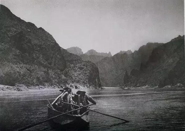 100年前中国风景建筑老照片,两亿多年前的景观