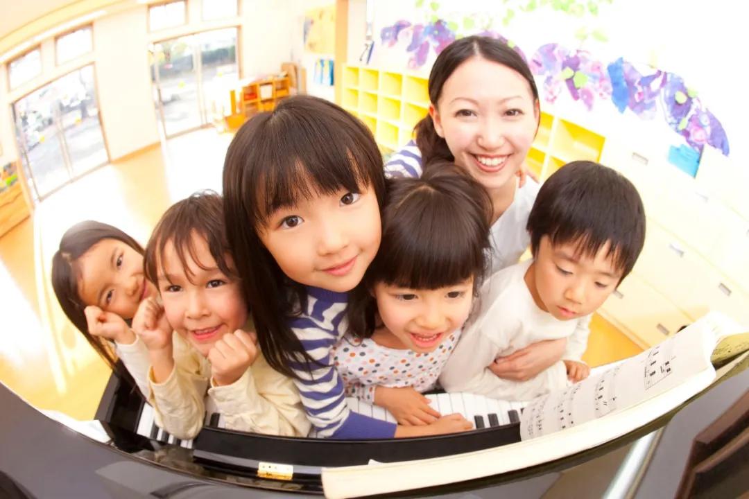 《小欢喜》方圆、童文洁陷尴尬：不可回避的性教育，该如何开口？