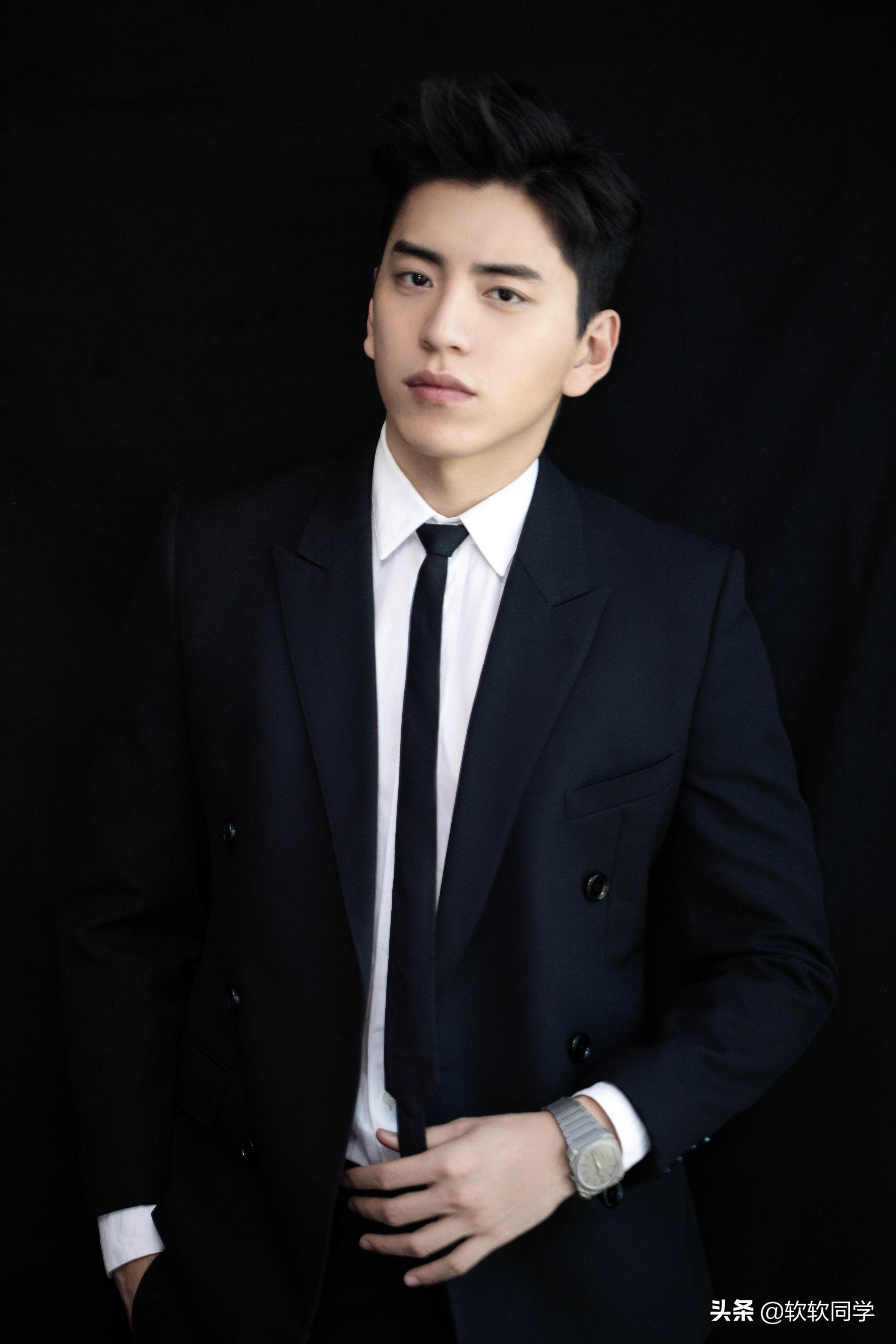 王大陆与女友甜蜜约会细节曝光,王大陆的约会对象