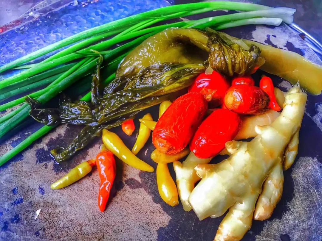 野奢不被鄙视？问问那些爱钓鱼的老孩子们，他们有活蹦乱跳的经验