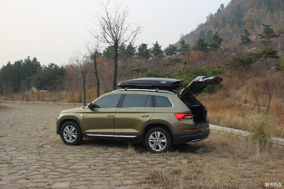 大熊的“书包”——THULE/拓乐灵动800车顶行李箱！