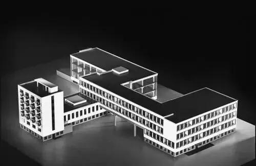 联力包豪斯,包豪斯手表