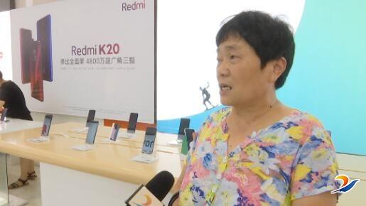 开学季 迎来电子产品销售热潮