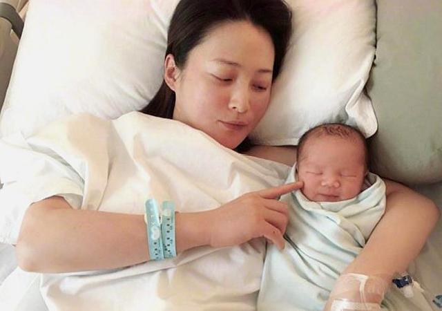 生完孩子子宫掉出来了是怎么回事,生完孩子后上厕所有东西掉出来