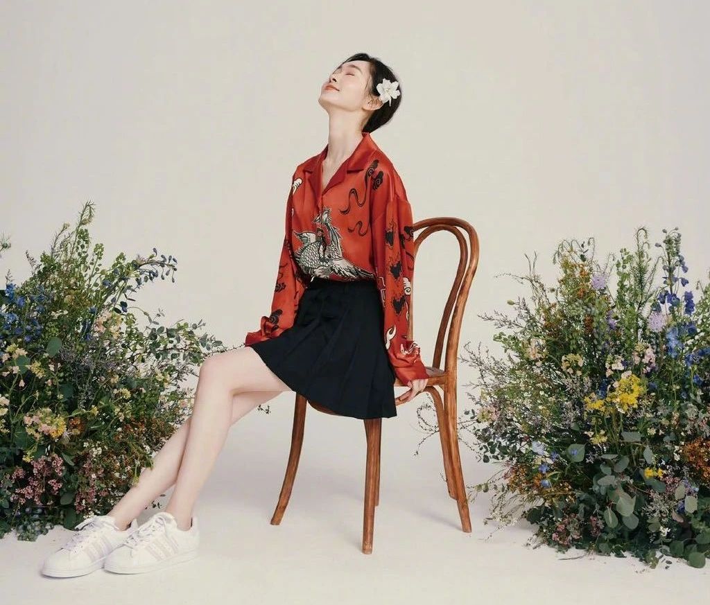 腿不直又短怎么办,腿不直导致体态不好看