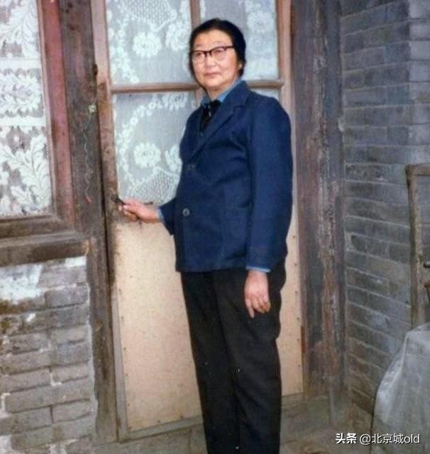 老北京胡同讲解视频,老北京胡同之东四三条