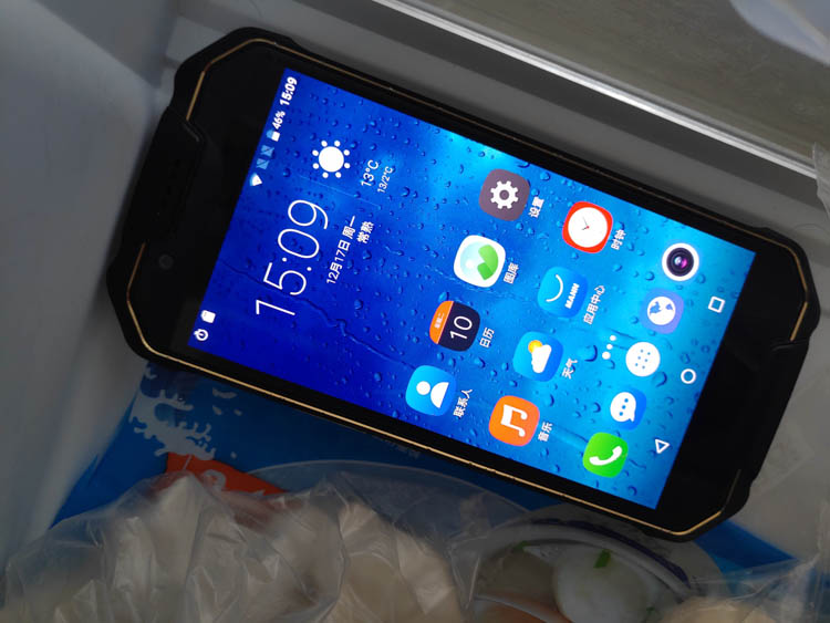 目前最强双摄手机,待机20天手机