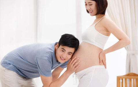 孕妇怀孕前三个月要注意些什么,怀孕初期注意事项和饮食禁忌腰疼