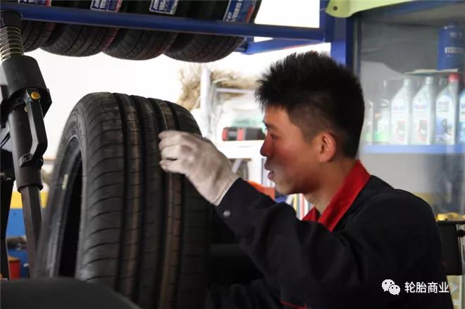 活该!靠资本搞轮胎店,谁都不行