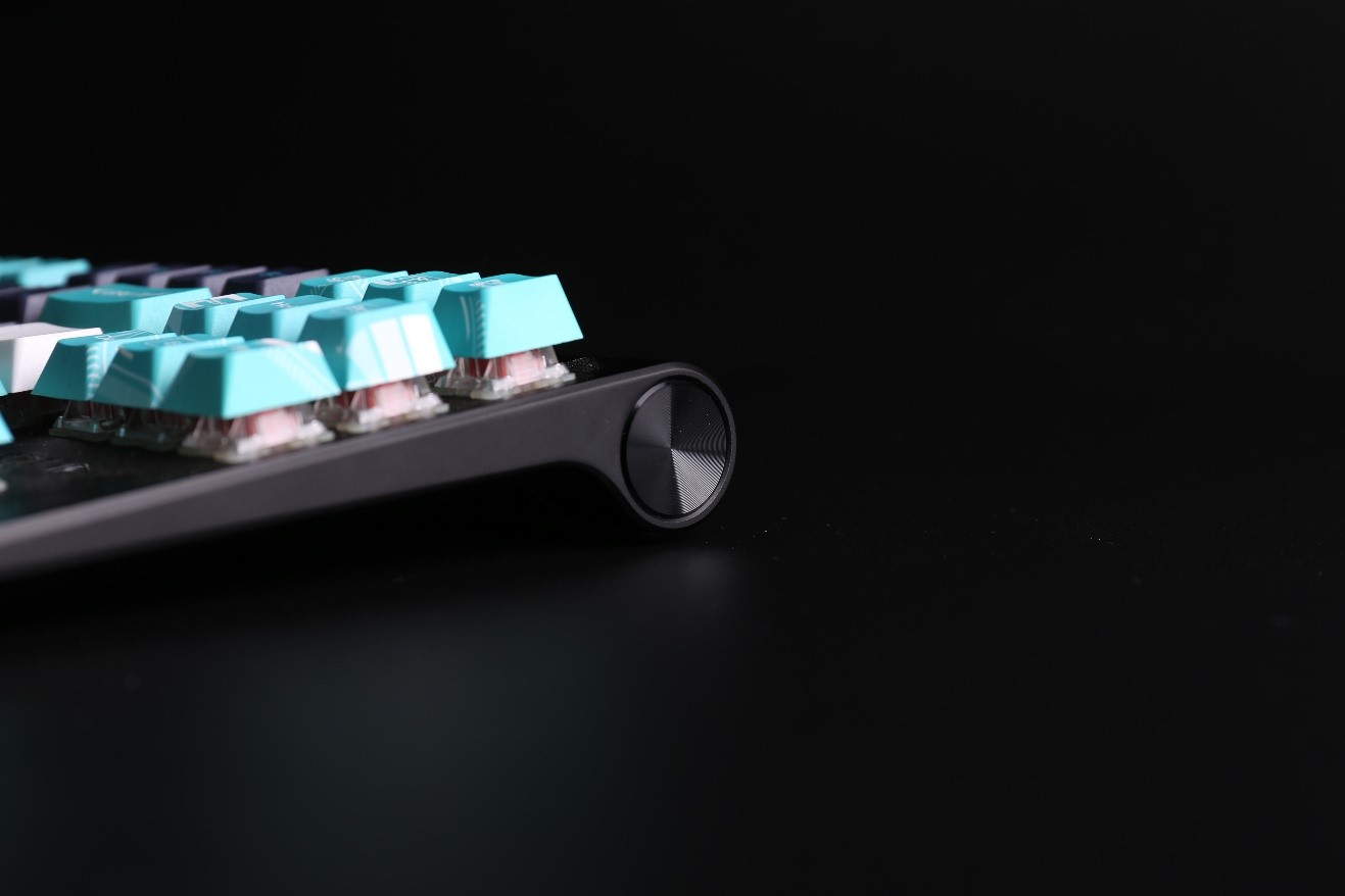 荣耀联名cherry推出电竞机械键盘,樱桃x荣耀联名键盘价格