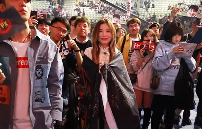 doinb吐槽教练泰坦石头人没有伤害,外网谈doinb石头人皮肤