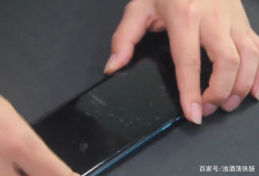 小米10曲面屏贴什么膜好,小米10手机膜蓝光高清磨砂哪个好