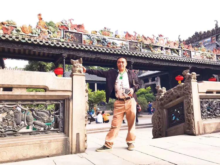 真翡翠和假翡翠最简单鉴别方法,教你几招怎么鉴别翡翠的小妙招