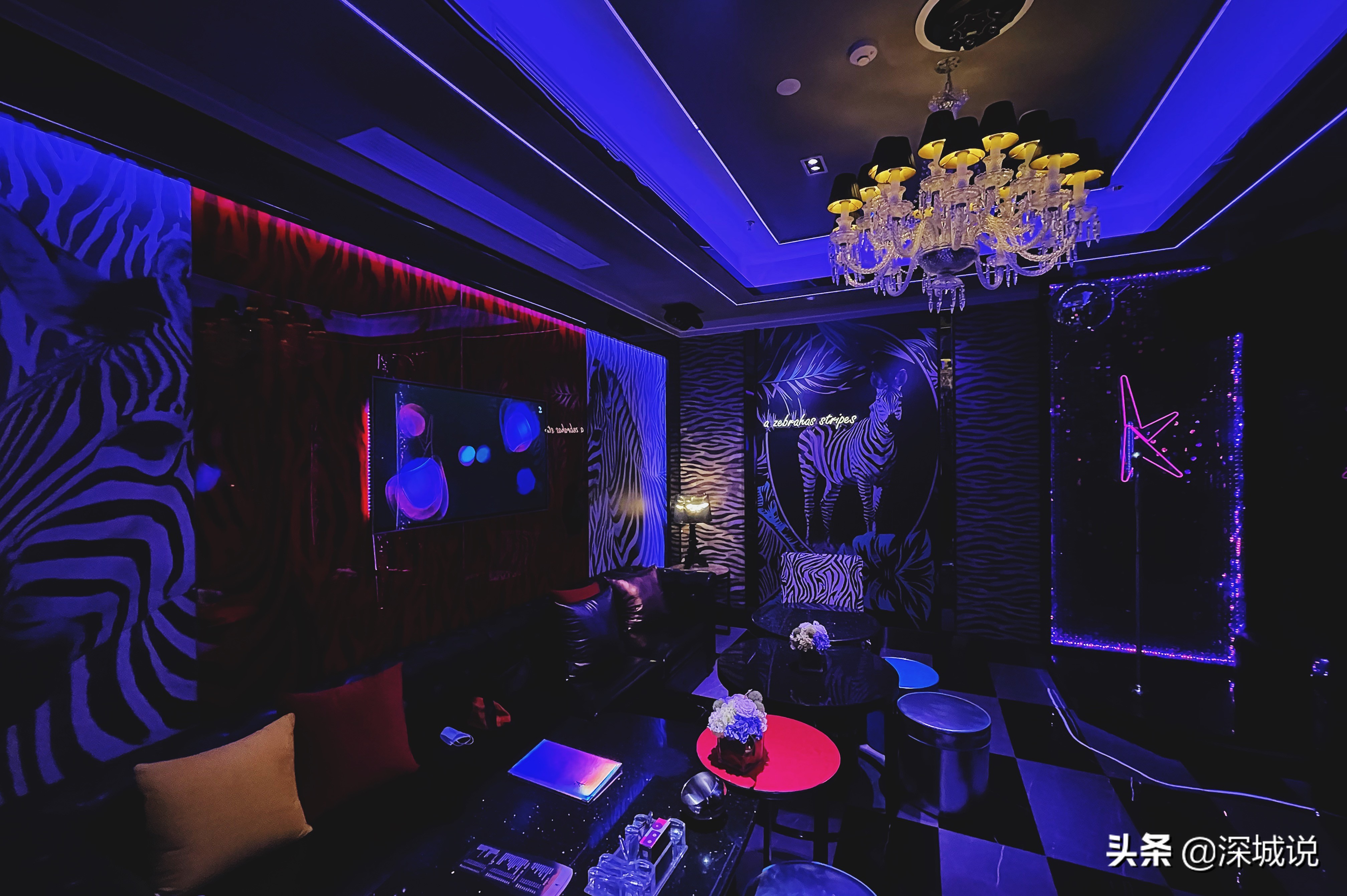 都说纯k是被ktv耽误的美食城,随便点了几道小吃后,我信了