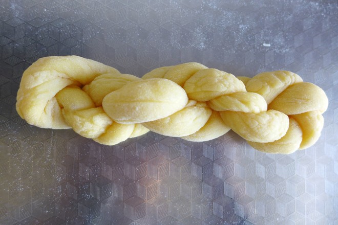 1个鸡蛋二勺面做出酥脆小麻花,小麻花怎么做才酥脆又好吃又简单