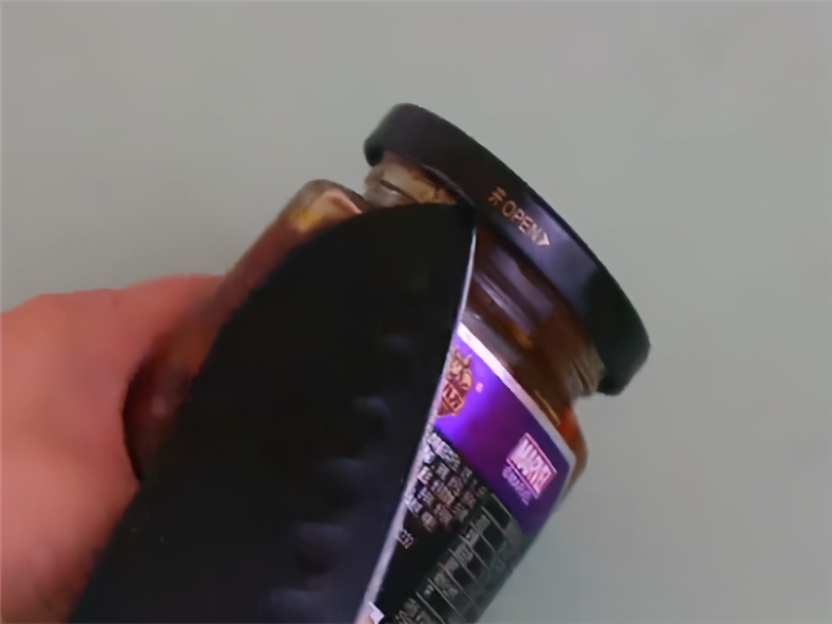 瓶盖太紧打不开怎么打,瓶盖太紧打不开