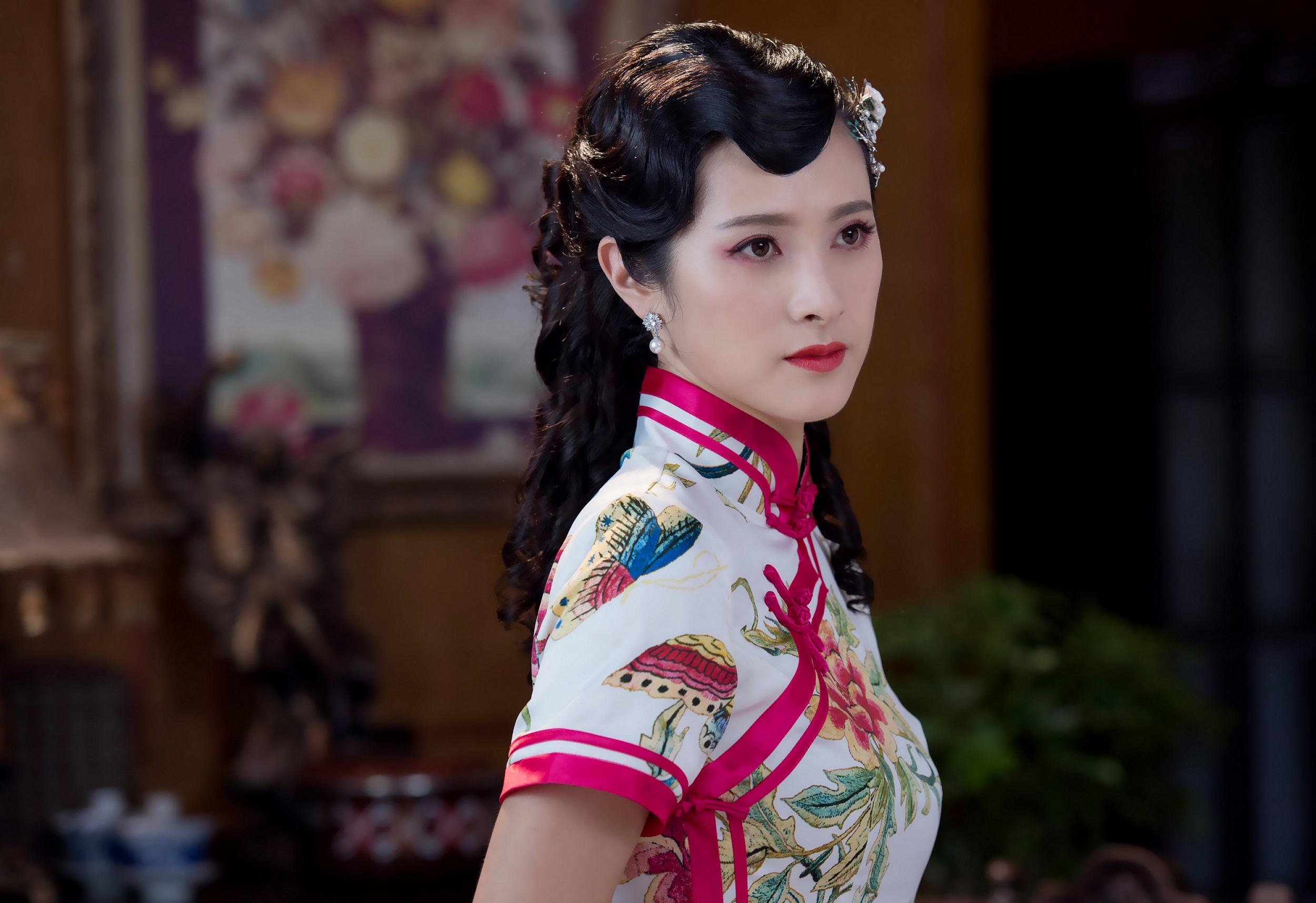 靳东和江珊真的同居过5年吗,靳东与离过婚的江珊