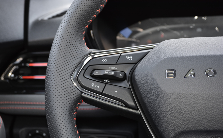 首创30天无条件退车，5分钟清洁整车空气，这SUV7万多就能拿下