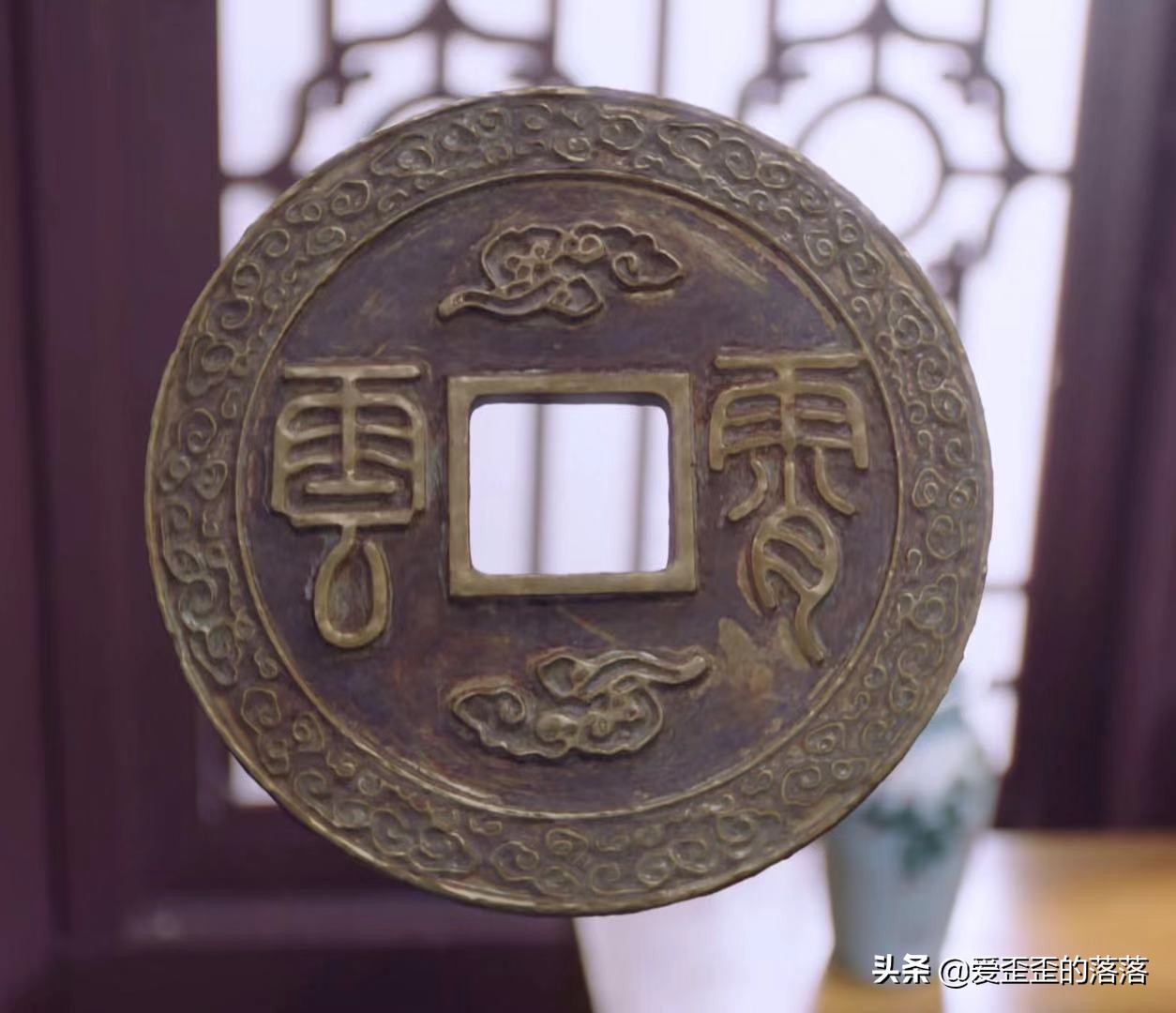 灵剑山里灵剑仙:“道具流”逗梗大合集,看到这个小陆儿欲哭无泪