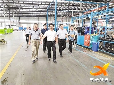 河南最大的三轮车生产基地,河南省叶县全封闭三轮车