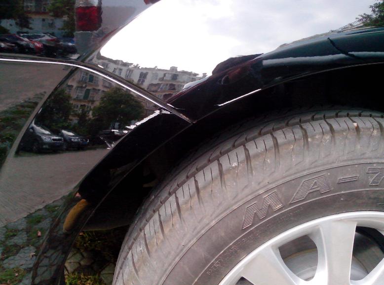 汽车有小刮痕怎么修复,汽车有了小划痕教你如何自己修复