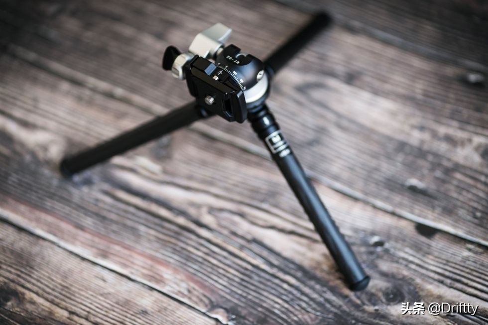 马小路三脚架02和06的区别,马小路mt2543三脚架测评