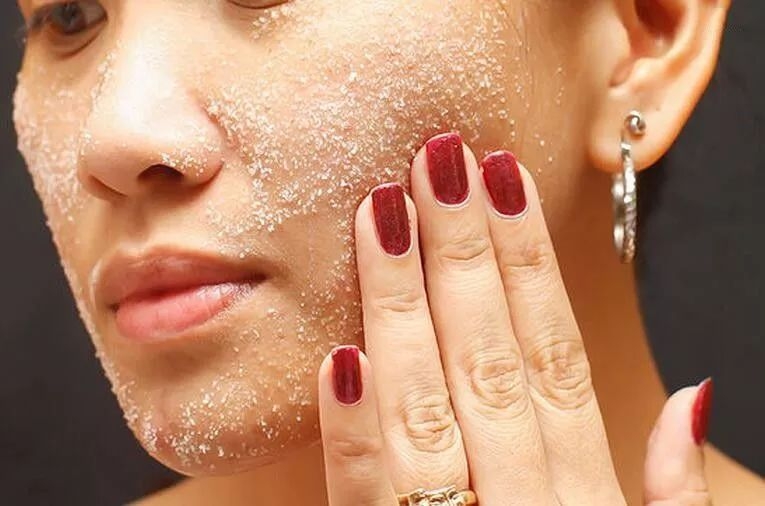 毛孔粗大收缩毛孔最简单的方法,毛孔粗大的mm自然收缩毛孔的诀窍