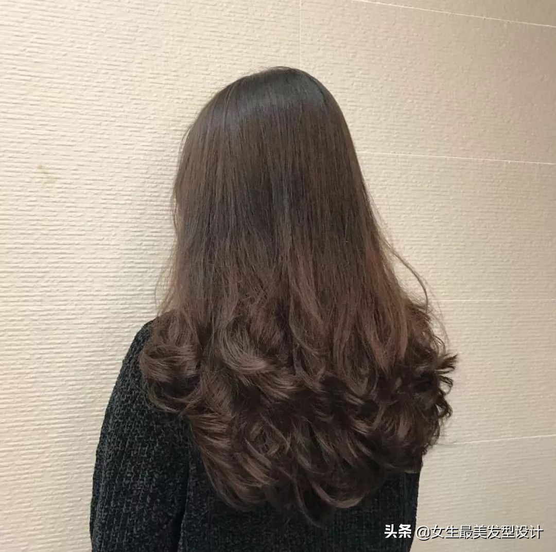 中长烫发洗发后怎么打理,中长法式烫发打理教程