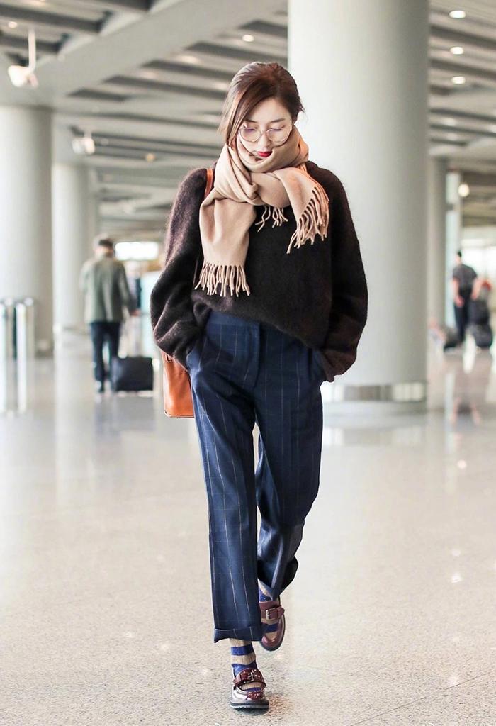 12种最流行的围巾围法,四种超火的围巾围法你get到了吗