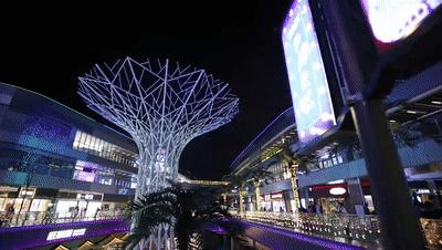 闈欏畨澶ц瀺鍩庣繜浜戞笂,缈熶簯娓婂ぇ铻嶅煄