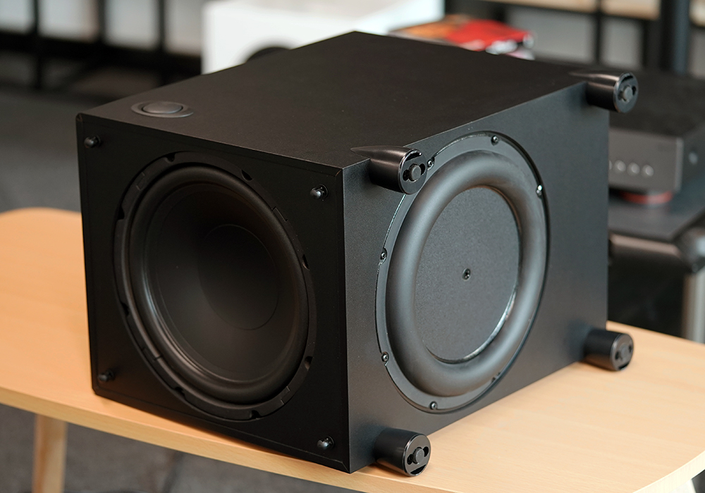 巨婴的电影叫什么名字,巨婴电影叫什么名字