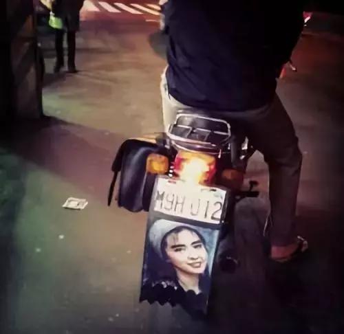 閰掍簳娉曞瓙蹇冧腑鍏呮弧浜嗕綘,閰掍簳娉曞瓙鐙櫧