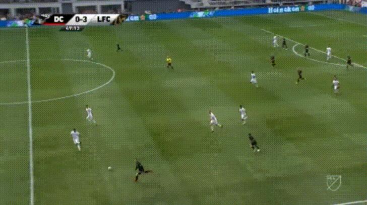 鲁尼生涯最强赛季34球,2006年世界杯鲁尼被红牌罚下