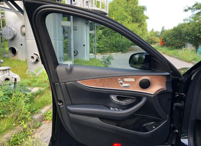 奔驰e级选什么内饰好看,奔驰e级内饰有哪些可以选