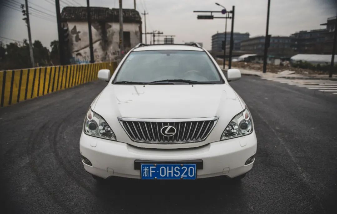 为什么要买百万级别的车,有没必要再买个破车