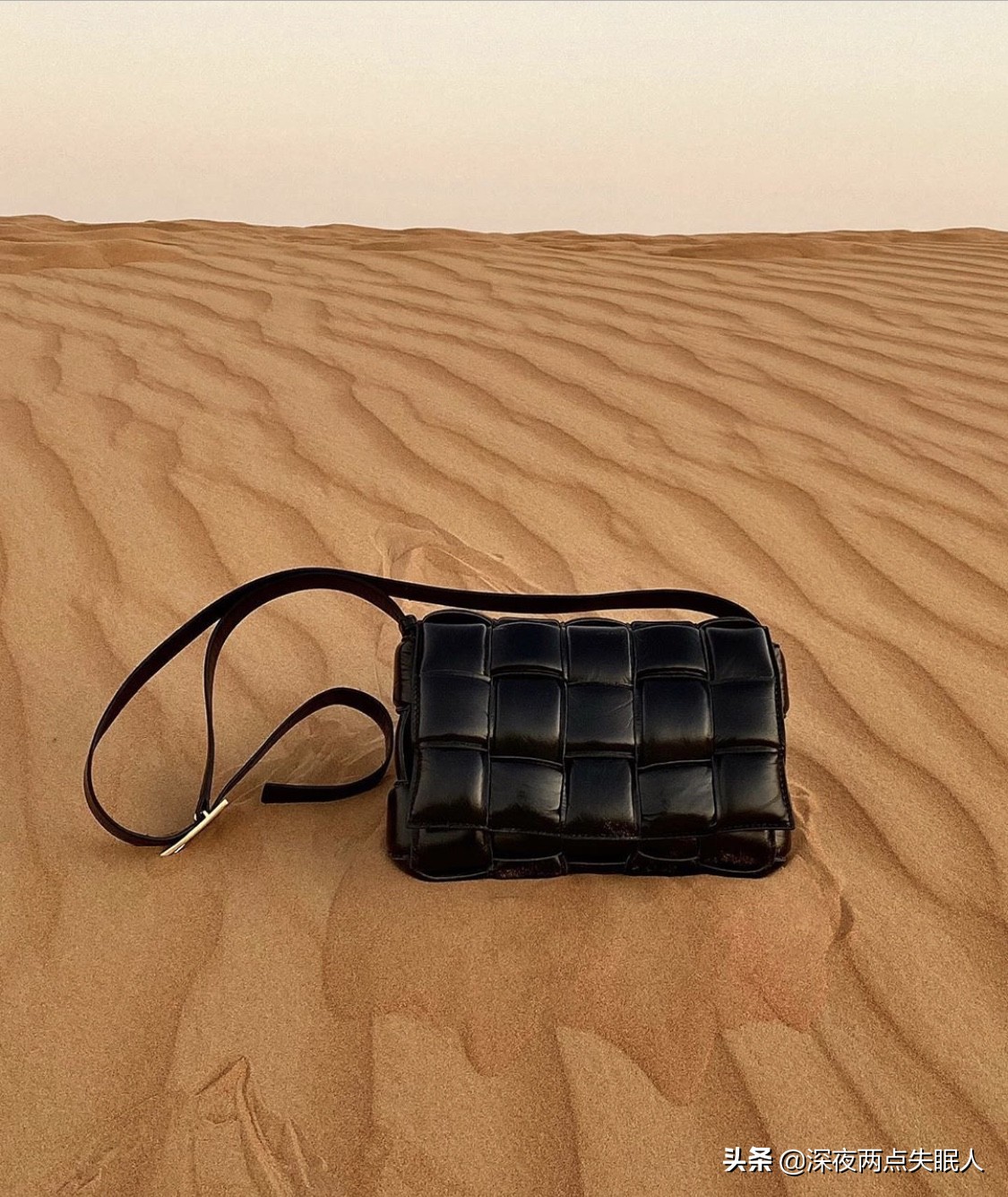 bv枕头包多少钱,bv枕头包价格