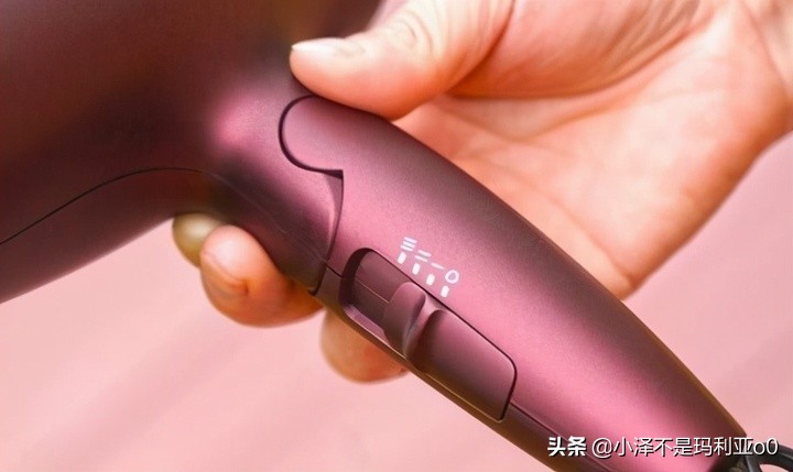 如何挑选一款吹风机,吹风机选购主要看什么