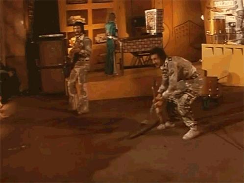 吉他有几种玩法,吉他的几种玩法