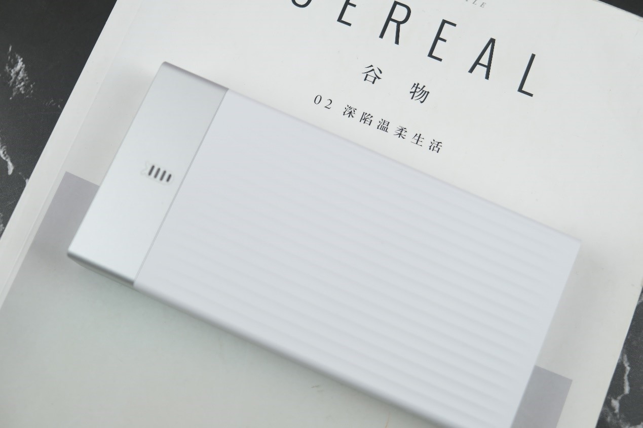 便携式电源用来充笔记本电脑,一款支持无线充电的移动电源