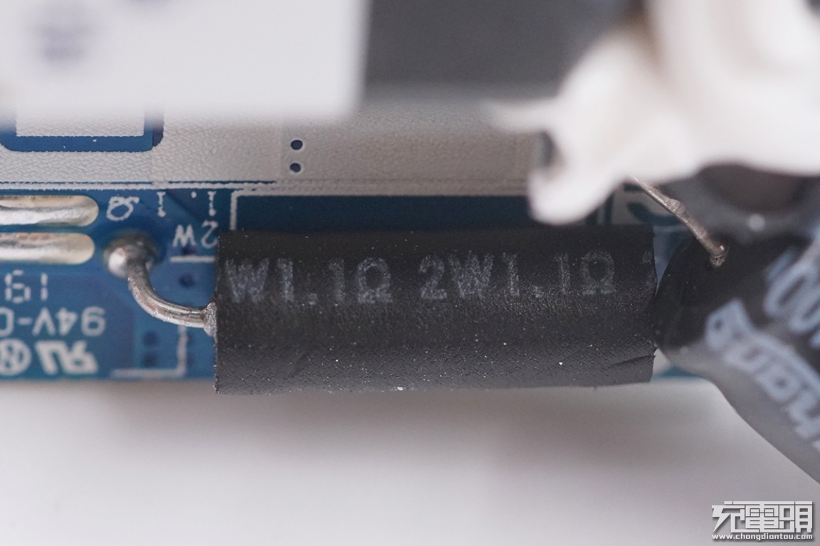 拆解三星s10+,拆解三星45瓦充电器