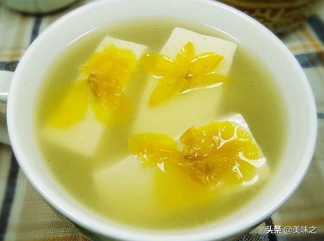 石斛煲什么汤好喝,适合春夏季节的石斛汤