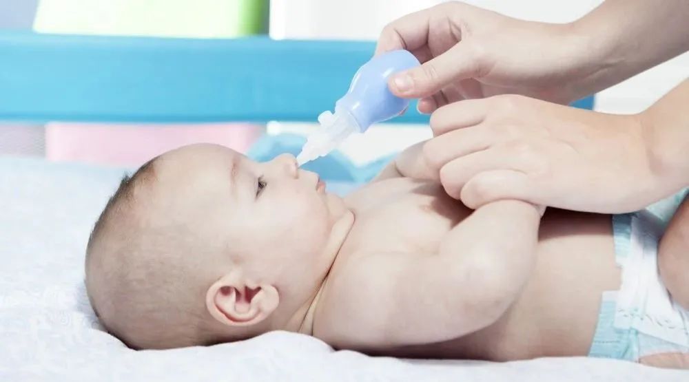 宝宝频繁夜醒又踢被子是什么原因,宝宝吃辅食之后频繁夜醒什么原因