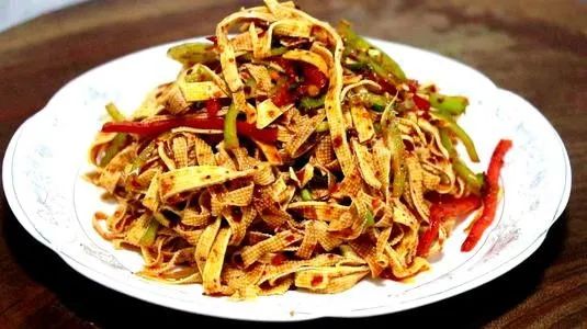 凉拌豆腐丝小时候零食味道,豆腐丝能直接吃吗
