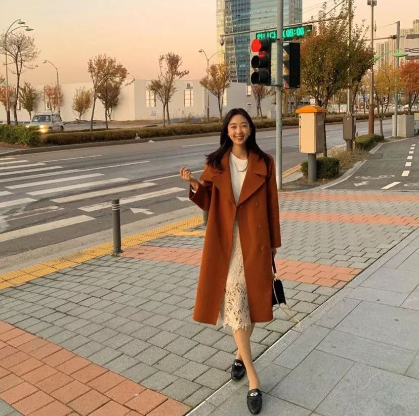 中长款大衣怎么穿显高,显高显瘦显腿长的大衣