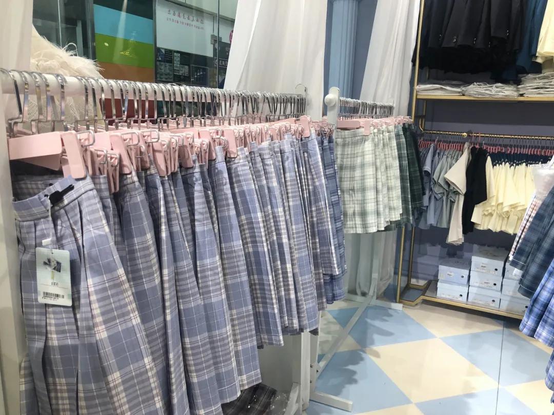 哪个城市有汉服和洛丽塔实体店,西安汉服实体店汉服体验