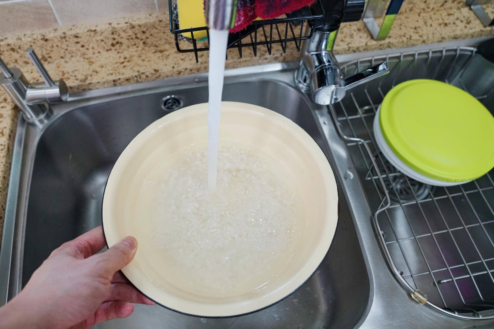 老板净水器j330使用方法,老板j330净水器出水头怎么拔出来