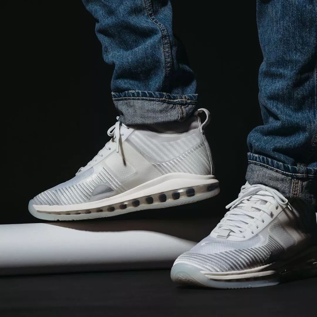 yeezy鞋子买大一点,yeezy最新发布篮球鞋