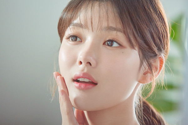 韩妞保养偷吃步：这两区亮了，肌肤看起来水嫩光滑