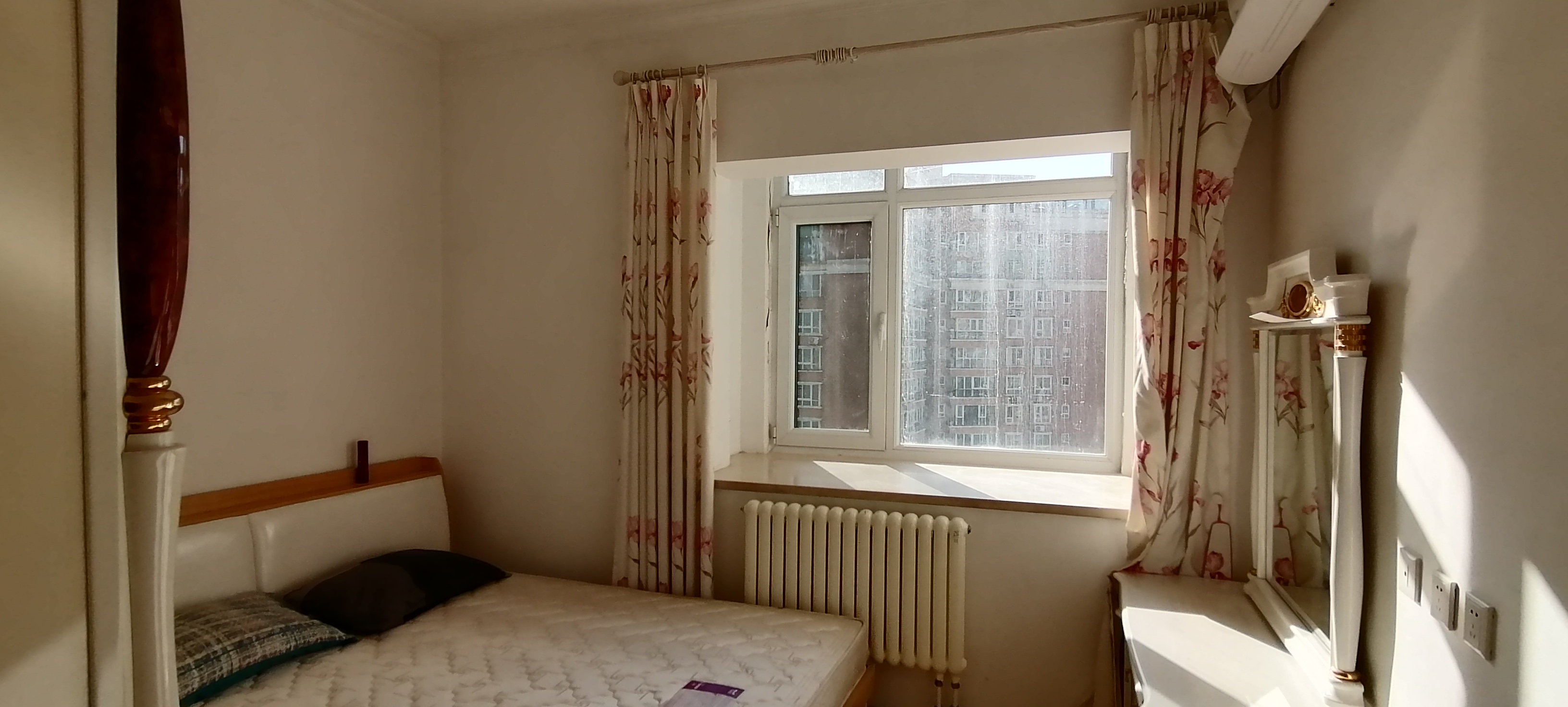 首付200w买一套300w的房子,200w的房首付