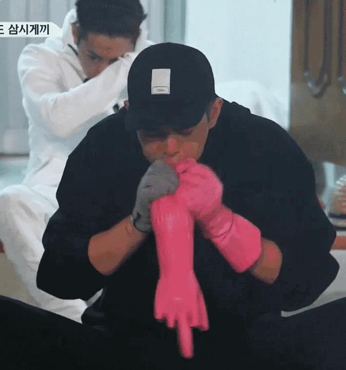 吃火锅搞笑瞬间,吃火锅搞笑图蘑菇头